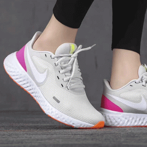 Nike Revolution 5 – Image 2