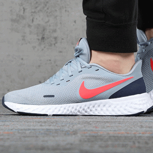 NIKE REVOLUTION 5 – Image 2