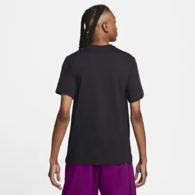 U NSW TEE BRANDRIFF IN AIR – Image 2