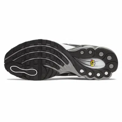 AIR MAX PLUS – Image 4