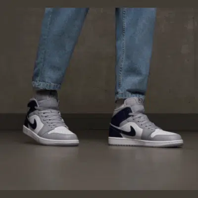 AIR JORDAN 1 MID – Image 5