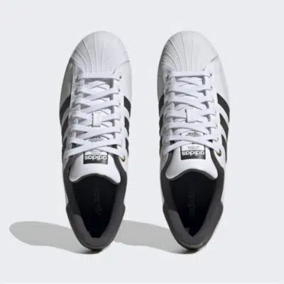 SUPERSTAR – Image 2