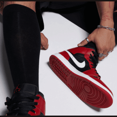AIR JORDAN 1 MID – Image 5