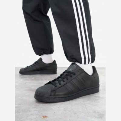 SUPERSTAR – Image 5