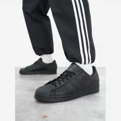 SUPERSTAR – Image 5