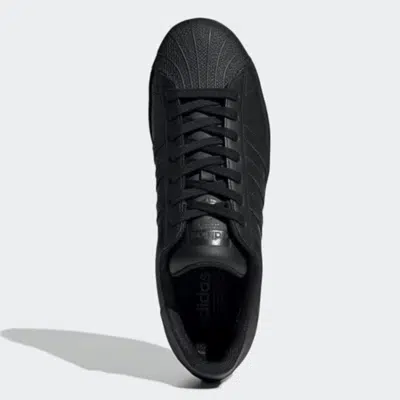SUPERSTAR – Image 3