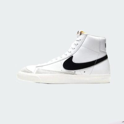 BLAZER MID 77 VNTG – Image 1