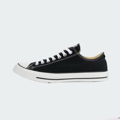 CHUCK TAYLOR ALL STAR – Image 1