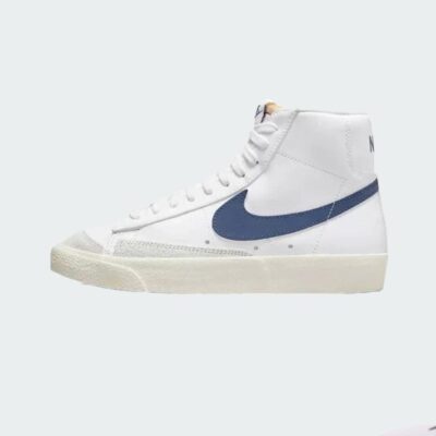 BLAZER MID 77 – Image 1