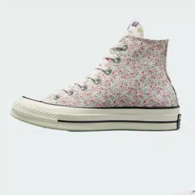 CHUCK 70 – Image 1