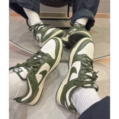 DUNK LOW RETRO BTTYS – Image 5