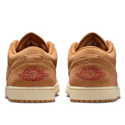 AIR JORDAN 1 LOW SE – Image 4