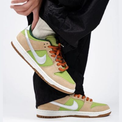 SB DUNK LOW PRO WC – Image 5