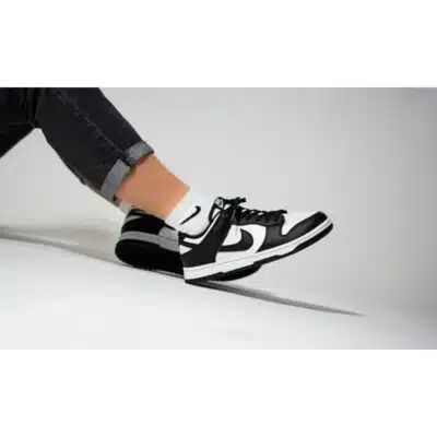 W NIKE DUNK LOW – Image 4
