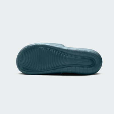NIKE VICTORI ONE SLIDE – Image 3
