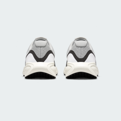 NIKE REVOLUTION 8 – Image 3